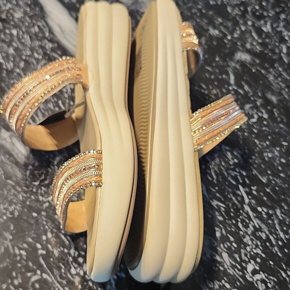 BRAND NEW AMERICAN EXCHANGE WOMEN'S BEADED WEDGE ESPADRILLE SANDALS - Picture 9 of 15